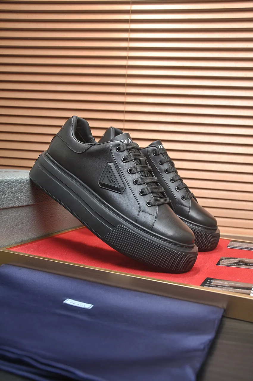 Men's shoes 💰580💶【PRADA】Top original, new season, high quality original goods, top imported calfskin with original imported glue, imported cowhide inside with original cowhide feet, original outsole! Quality guaranteed! Code 38-45 (45 customized)